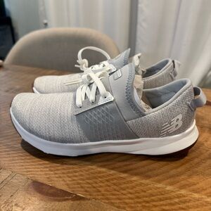New Balance Nergize Women’s Lightweight Running Shoes Gray White